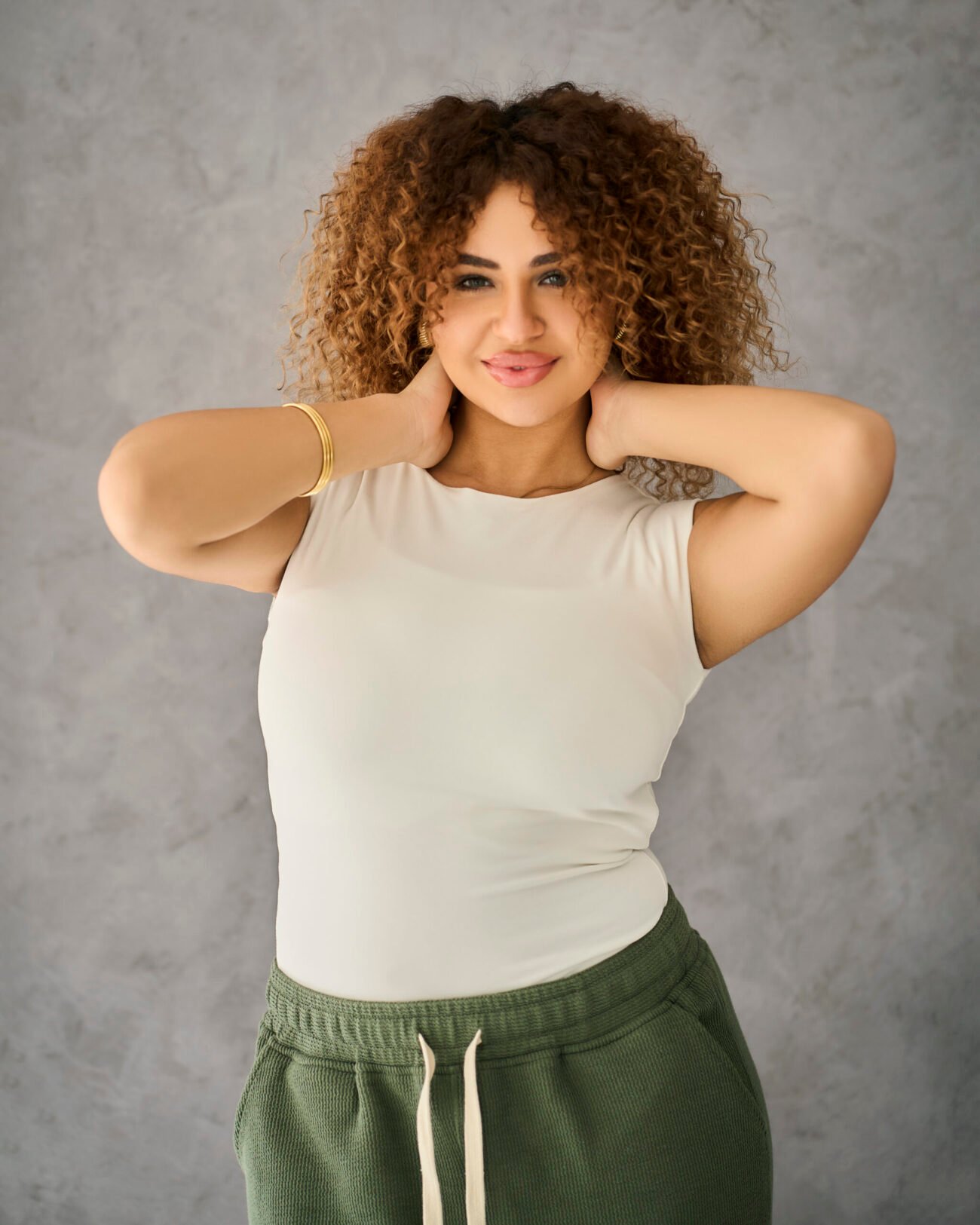 Sleeveless Basic Top - Image 3